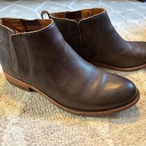 Kork Ease Velma Leather Ankle Booties 8.5